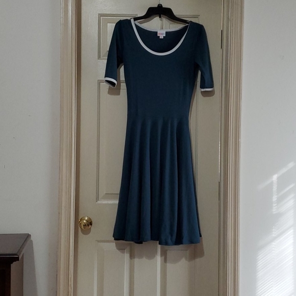 LulaRoe Dress Size 4 - Picture 2 of 3